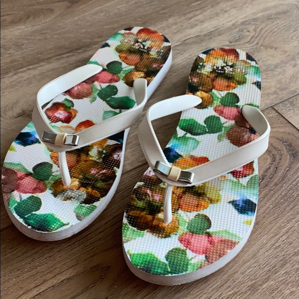 Authentic Coach flip flops